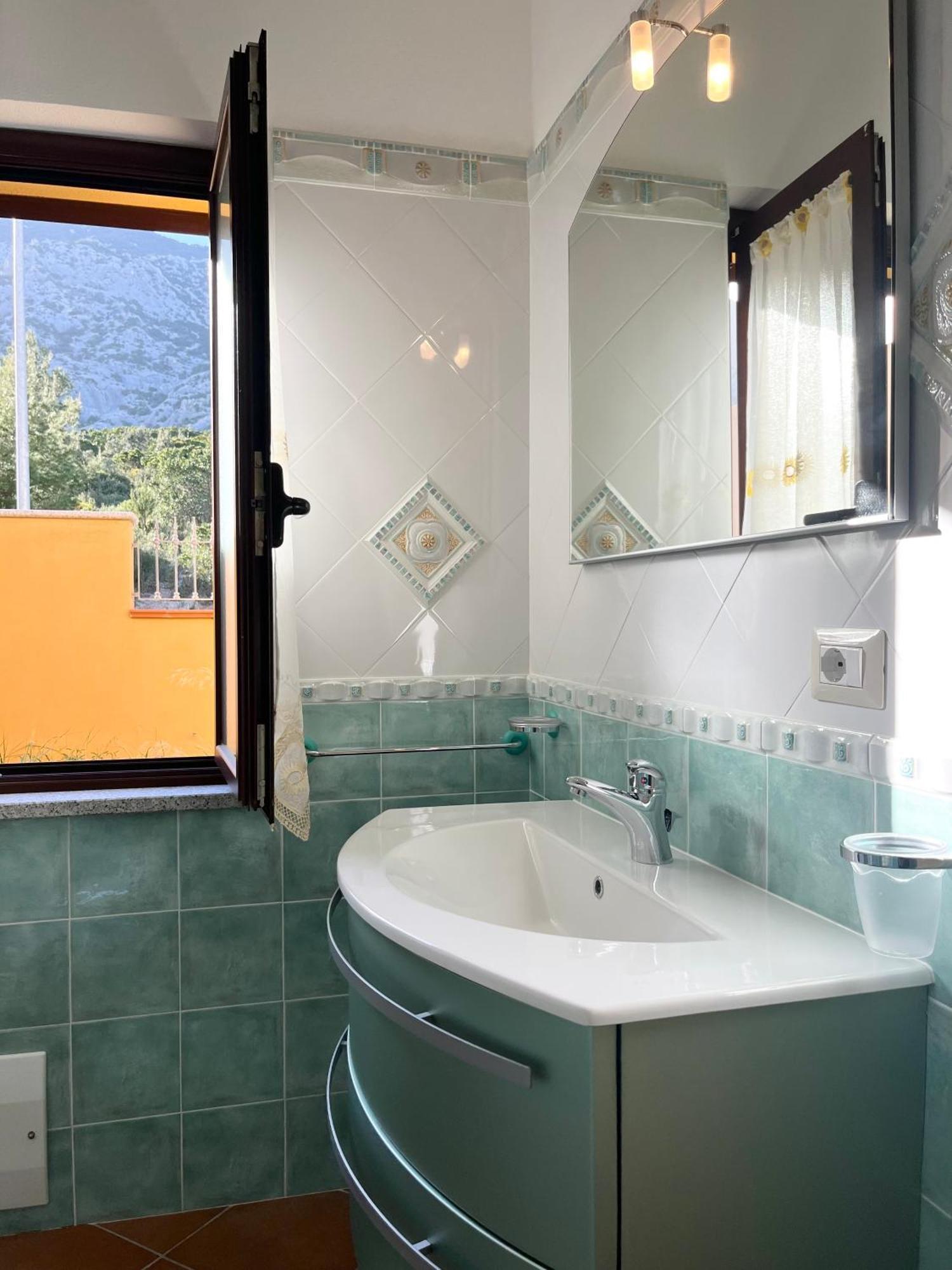 Appartamenti Sa Codula Iun R8525 Cala Gonone Extérieur photo
